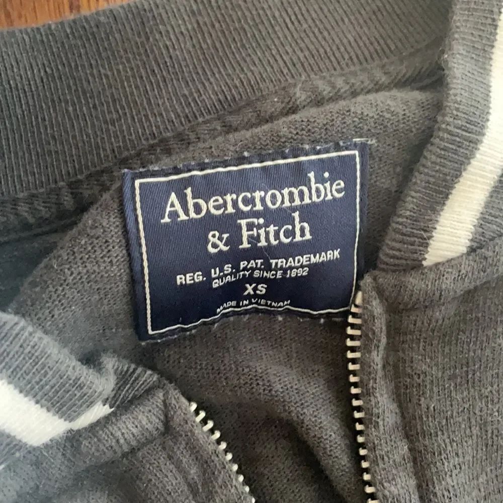 Men’s hoodie bundle - Picture 4 of 4